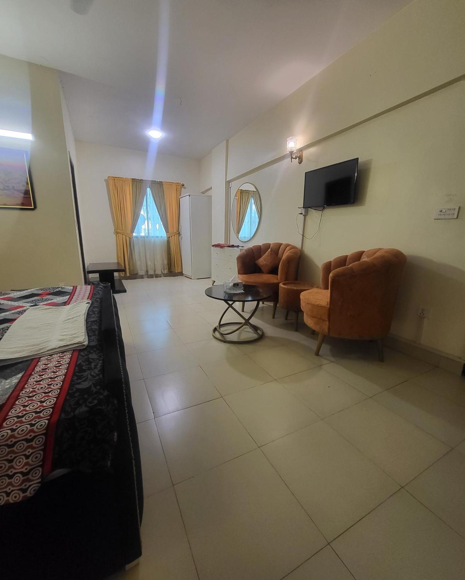 Hotel Rooms Dha Karachi Bagian luar foto